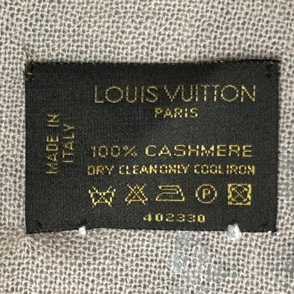 Louis Vuitton 100% Cashmere Made in Italy Shawl - Picture 4 of 4